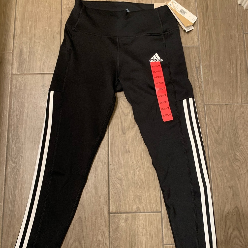 New Adidas leggings with one side pocket